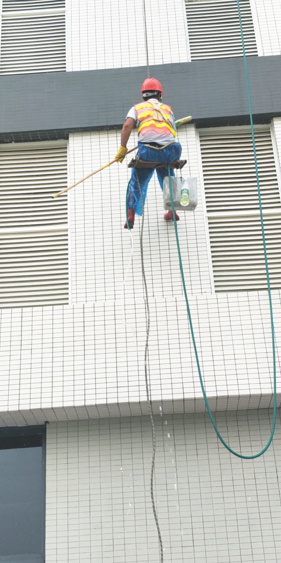 廣州外墻清洗對于外墻清洗你了解一些什么? 廣州外墻清洗對于外墻清洗你了解一些什么?