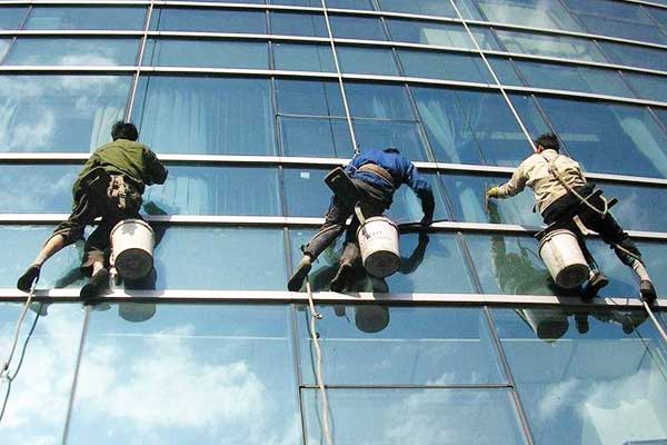 南海外墻清洗-清洗外墻玻璃幕墻要做好哪些準備工作？